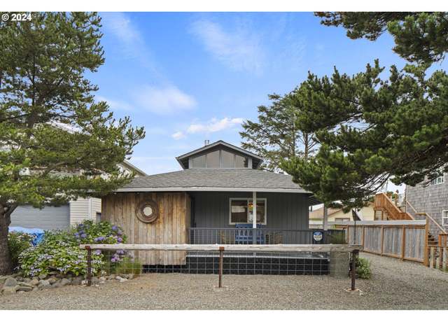Property at 111 S Dolphin St, Rockaway Beach, OR 97136, 2 beds, 1 bath