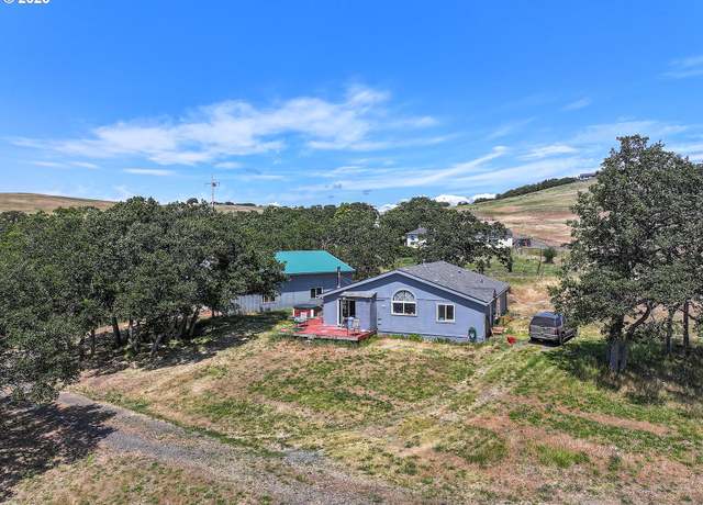 Property at 18 Hartwig Rd, Lyle, WA 98635, 3 beds, 2 baths