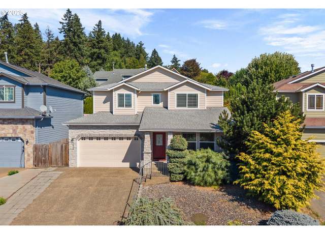 Property at 5018 SE 140th Ave, Portland, OR 97236, 4 beds, 3 baths