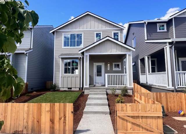 Property at 1225 Parkside Ave, Woodburn, OR 97071, 3 beds, 2 baths