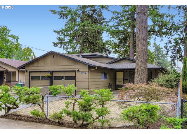 Property at 7602 SE Long St, Portland, OR 97206, 2 beds, 1 bath