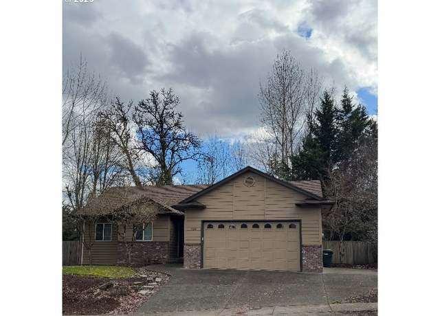 Property at 920 Orchardview Ave NW, Salem, OR 97304, 3 beds, 1.5 baths
