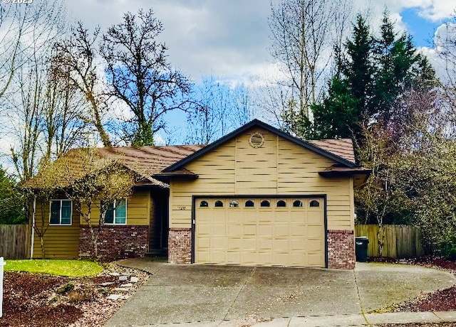 Property at 920 Orchardview Ave NW, Salem, OR 97304, 3 beds, 1.5 baths