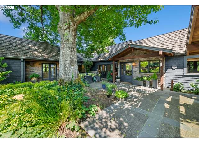 Property at 18300 S Whitten Ln, West Linn, OR 97068, 5 beds, 4 baths