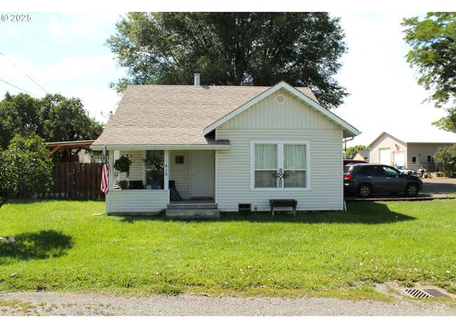 Property at 410 NW Bridge St, John Day, OR 97845, 2 beds, 1 bath
