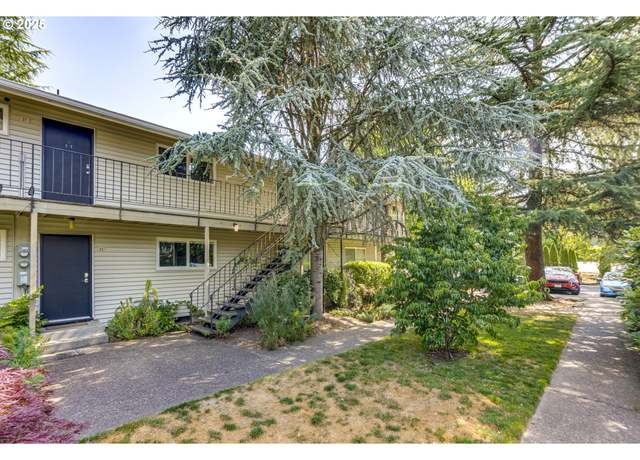 Property at 6825 SW Capitol Hill Rd #27, Portland, OR 97219, 2 beds, 2 baths