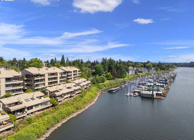 Property at 242 SE Spokane St #6, Portland, OR 97202, 2 beds, 2.5 baths