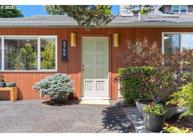 Property at 6759 SW 52nd Ave, Portland, OR 97219, 3 beds, 2 baths