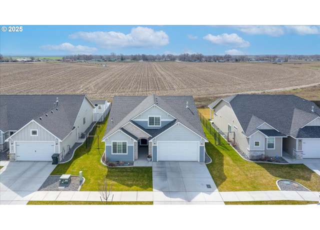Property at 317 Sage St, Boardman, OR 97818, 4 beds, 2 baths