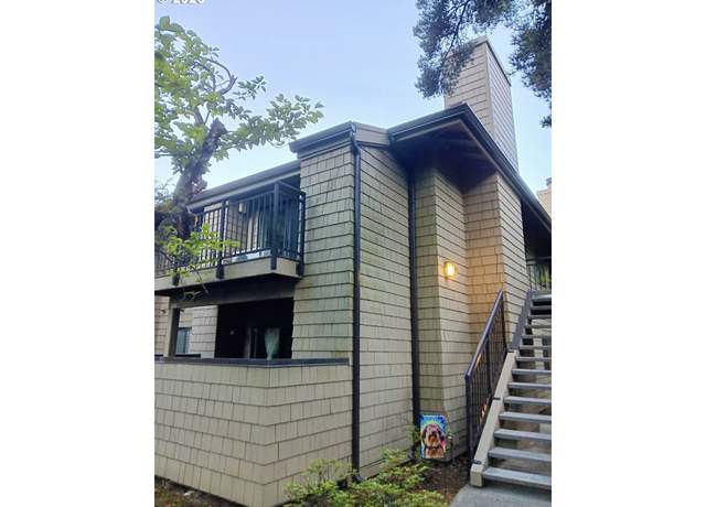 Property at 40 Crestfield Ct, Lake Oswego, OR 97035, 1 bed, 1 bath