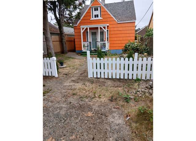 Property at 821 831 S Columbia St, Seaside, OR 97138, 3 beds, 2 baths