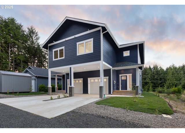 Property at 2219 SE 14th St, Lincoln City, OR 97367, 3 beds, 2.5 baths