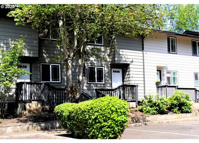 Property at 29650 SW Courtside Dr #18, Wilsonville, OR 97070, 2 beds, 1.5 baths