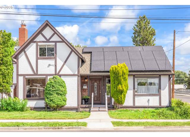 Property at 407 NW 5th St, Prineville, OR 97754, 4 beds, 2 baths