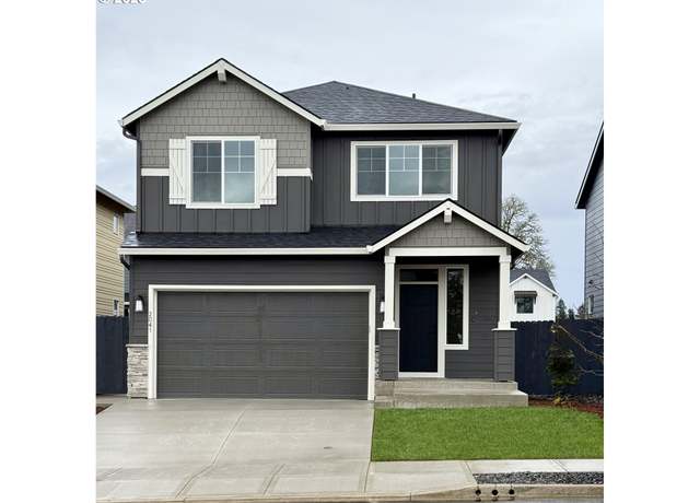 Property at 2041 NW 18th Ave, Battle Ground, WA 98604, 4 beds, 2.5 baths