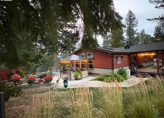 Property at 1072 Labarre Rd, Washougal, WA 98671, 3 beds, 2 baths