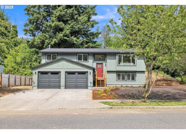 Property at 37465 Dubarko Rd, Sandy, OR 97055, 5 beds, 3 baths
