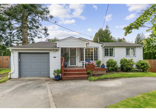Property at 147 SE Hogan Rd, Gresham, OR 97080, 3 beds, 2 baths
