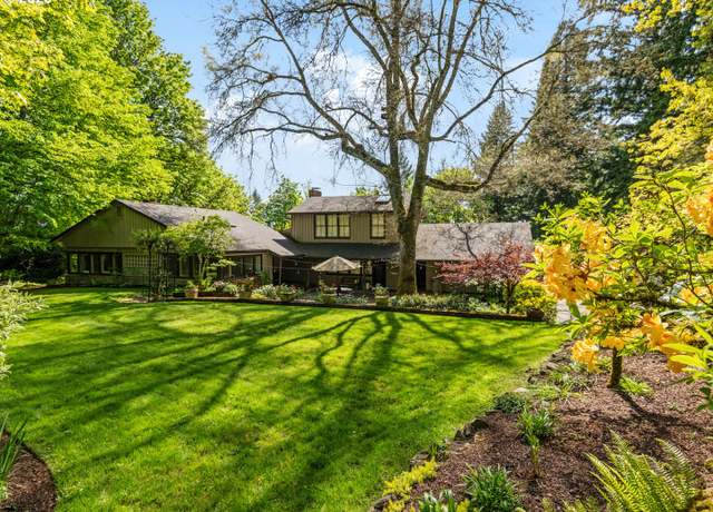 Property at 11408 S Elysium Ave, Portland, OR 97219, 4 beds, 2.5 baths
