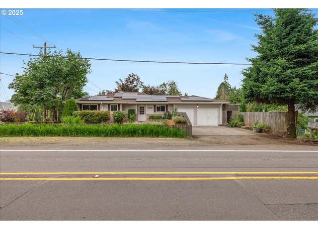 Property at 886 Linn Ave, Oregon City, OR 97045, 3 beds, 2 baths