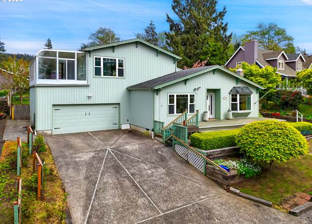 Property at 343 Hemlock St, Seaside, OR 97138, 4 beds, 2.5 baths