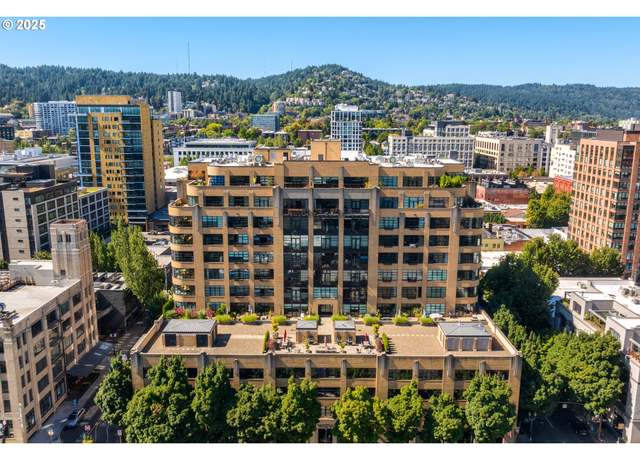 Property at 420 NW 11th Ave #1105, Portland, OR 97209, 1 bed, 1.5 baths