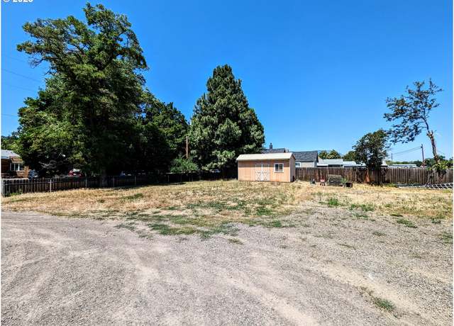 Property at 1701 Spruce St, La Grande, OR 97850