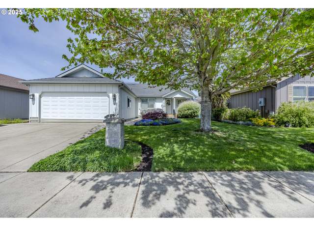 Property at 5385 Bridgewater Dr, Eugene, OR 97402, 3 beds, 2 baths