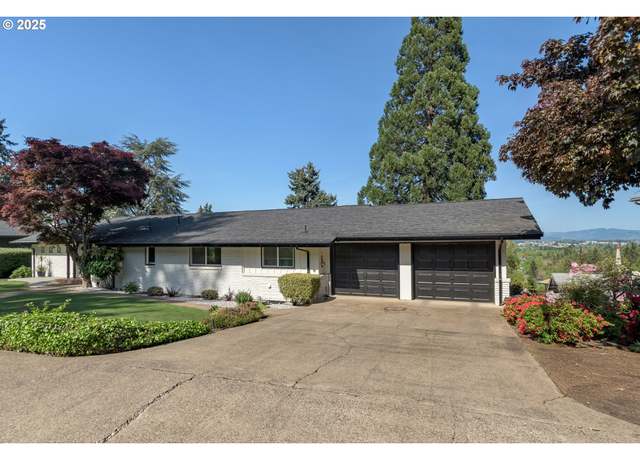 Property at 2425 Wilson Dr, Eugene, OR 97405, 3 beds, 3 baths