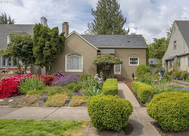 Property at 569 24th St NE, Salem, OR 97301, 3 beds, 2 baths