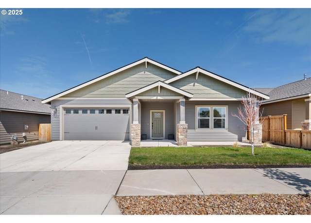 Property at 3235 NW Cedar Ave, Redmond, OR 97756, 4 beds, 3 baths