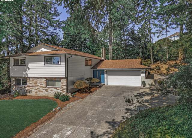 Property at 9624 SE Dundee Dr, Happy Valley, OR 97086, 5 beds, 3 baths