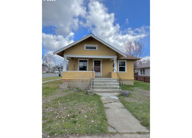 Property at 2450 3rd St, Baker City, OR 97814, 3 beds, 1 bath