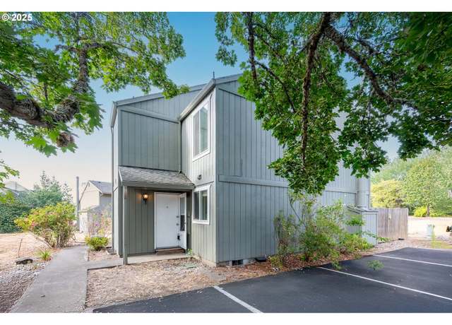 Property at 17536 SW Britetree Cir, Beaverton, OR 97007, 2 beds, 1.5 baths
