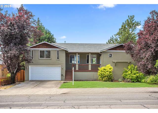 Property at 3113 NW Pacific Rim Dr, Camas, WA 98607, 4 beds, 2.5 baths