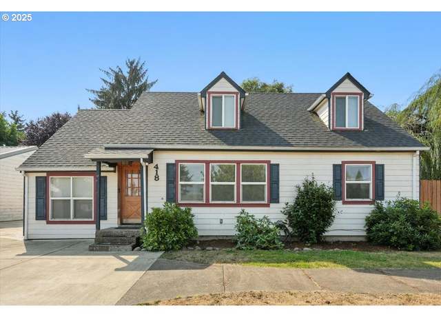 Property at 418 E Harrison St, Carlton, OR 97111, 5 beds, 3 baths