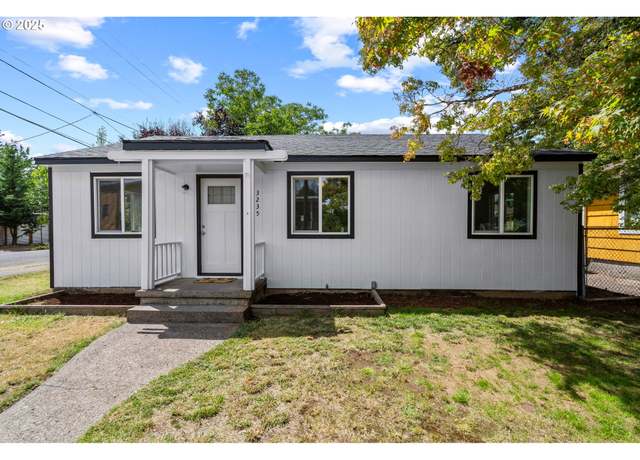 Property at 3235 SE 69th Ave, Portland, OR 97206, 3 beds, 1 bath