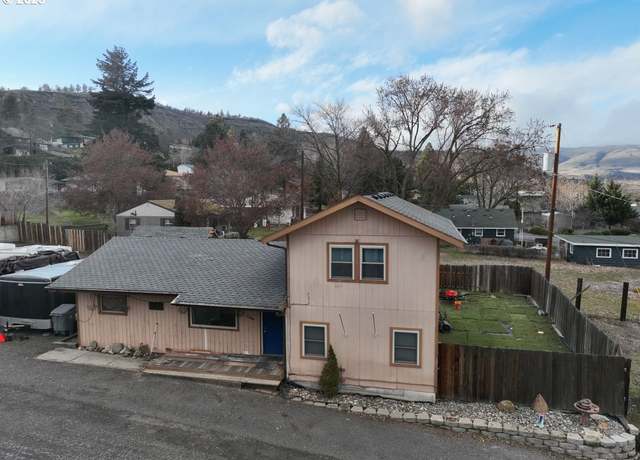 Property at 1209 Frost Ct, The Dalles, OR 97058, 3 beds, 2 baths