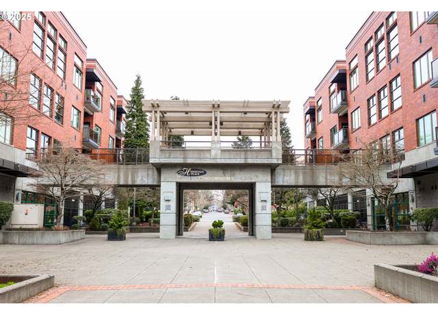 Property at 300 W 8th St #228, Vancouver, WA 98660, 1 bed, 1 bath