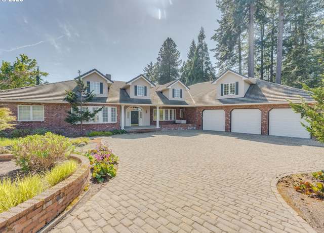 Property at 3301 NW View Rd, Vancouver, WA 98685, 4 beds, 3.5 baths