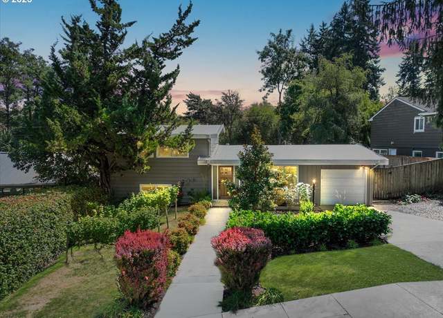 Property at 1615 Hallinan St, Lake Oswego, OR 97034, 4 beds, 2 baths