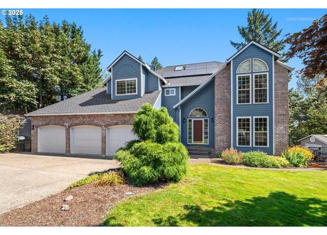 Property at 15642 SW 149th Pl, Portland, OR 97224, 5 beds, 3.5 baths