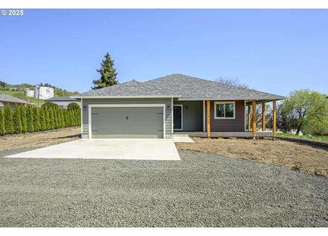 Property at 440 NW Gutbrod St, Sheridan, OR 97378, 4 beds, 2 baths