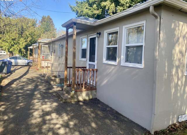 Property at 952 Gaines St NE, Salem, OR 97301, 4 beds, 4 baths