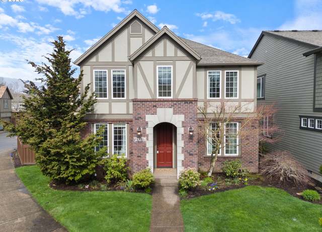 Property at 29319 SW Charlotte Ln, Wilsonville, OR 97070, 4 beds, 3 baths
