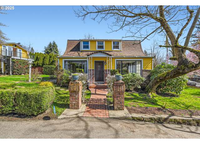 Property at 2349 SW 6th Ave, Camas, WA 98607, 5 beds, 3.5 baths