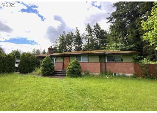 Property at 12116 SE Foster Rd, Portland, OR 97266, 7 beds, 2 baths
