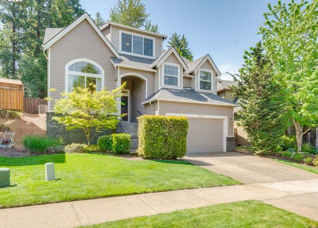 Property at 16447 SE Windswept Waters Dr, Damascus, OR 97089, 4 beds, 2.5 baths