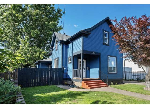 Property at 8123 SE Taylor Ct, Portland, OR 97215, 3 beds, 2 baths