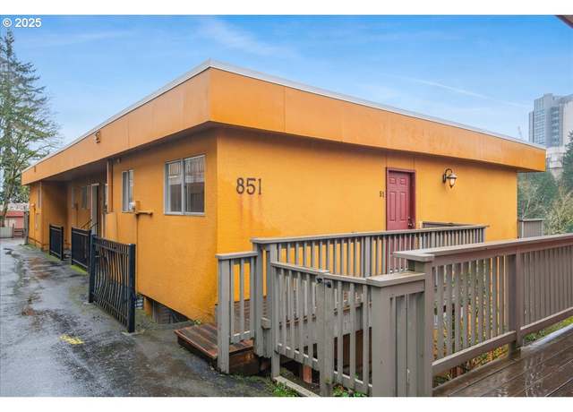 Property at 851 SW Broadway Dr #51, Portland, OR 97201, 2 beds, 1.5 baths